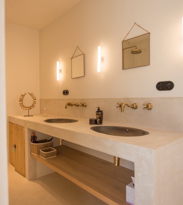 Resa estates ibiza luxury home for sale cala tarida tourise license bathroom 22.jpg